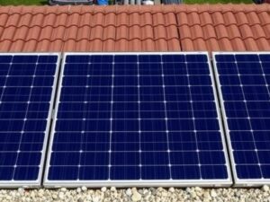 How Should Solar Panels Be Stored